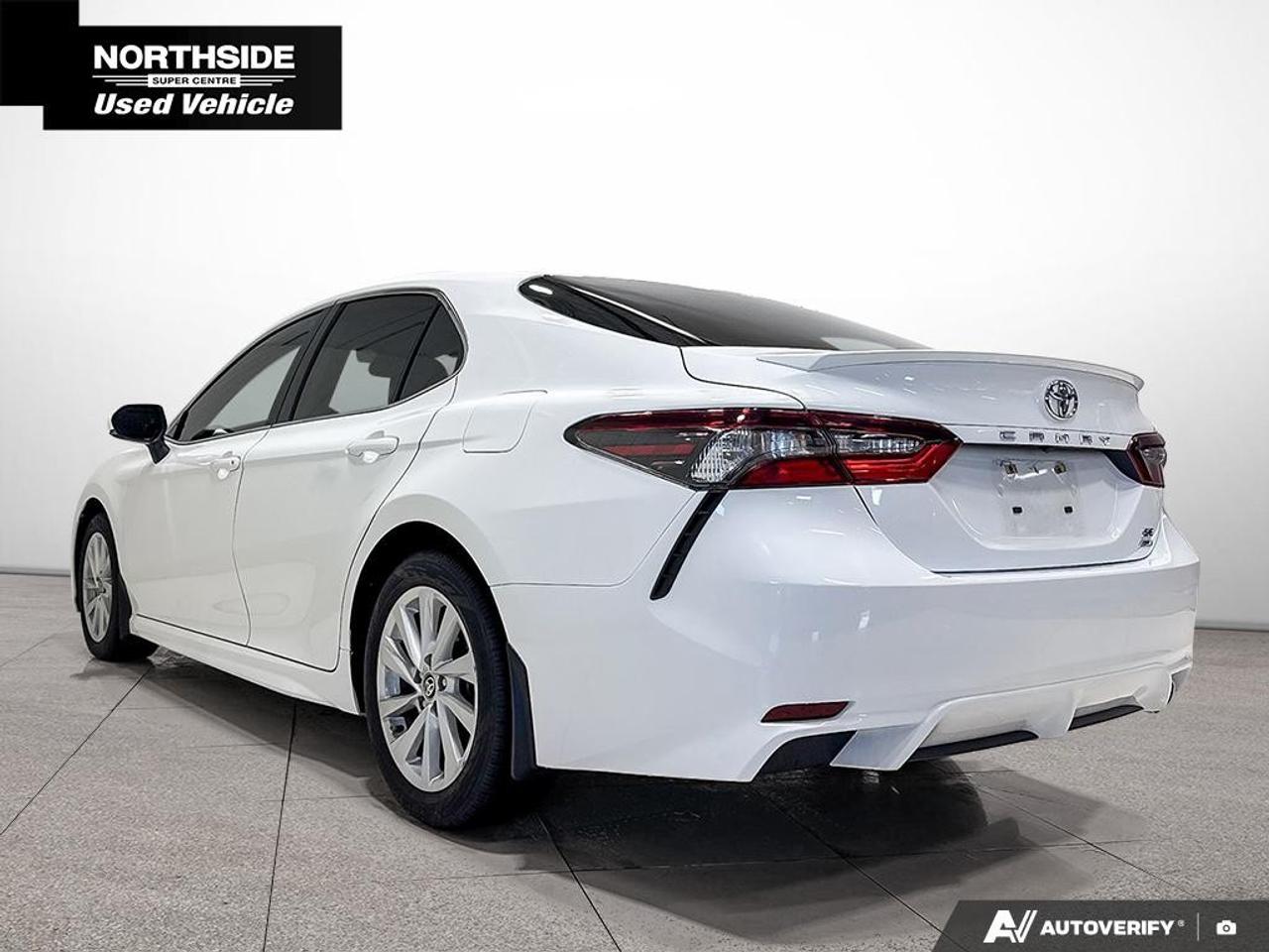 2022 Toyota Camry SE Auto AWD Photo