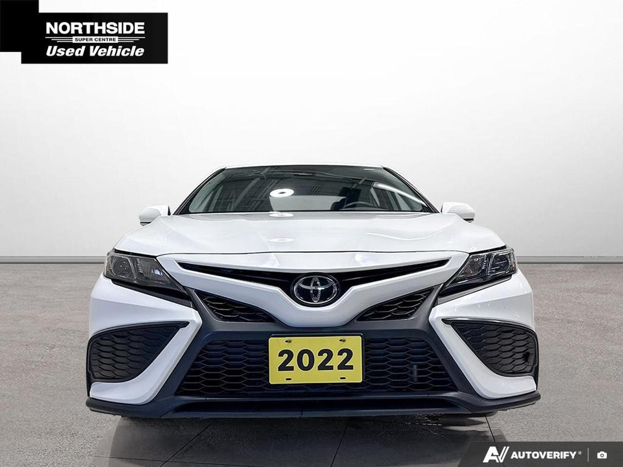 2022 Toyota Camry SE Auto AWD Photo