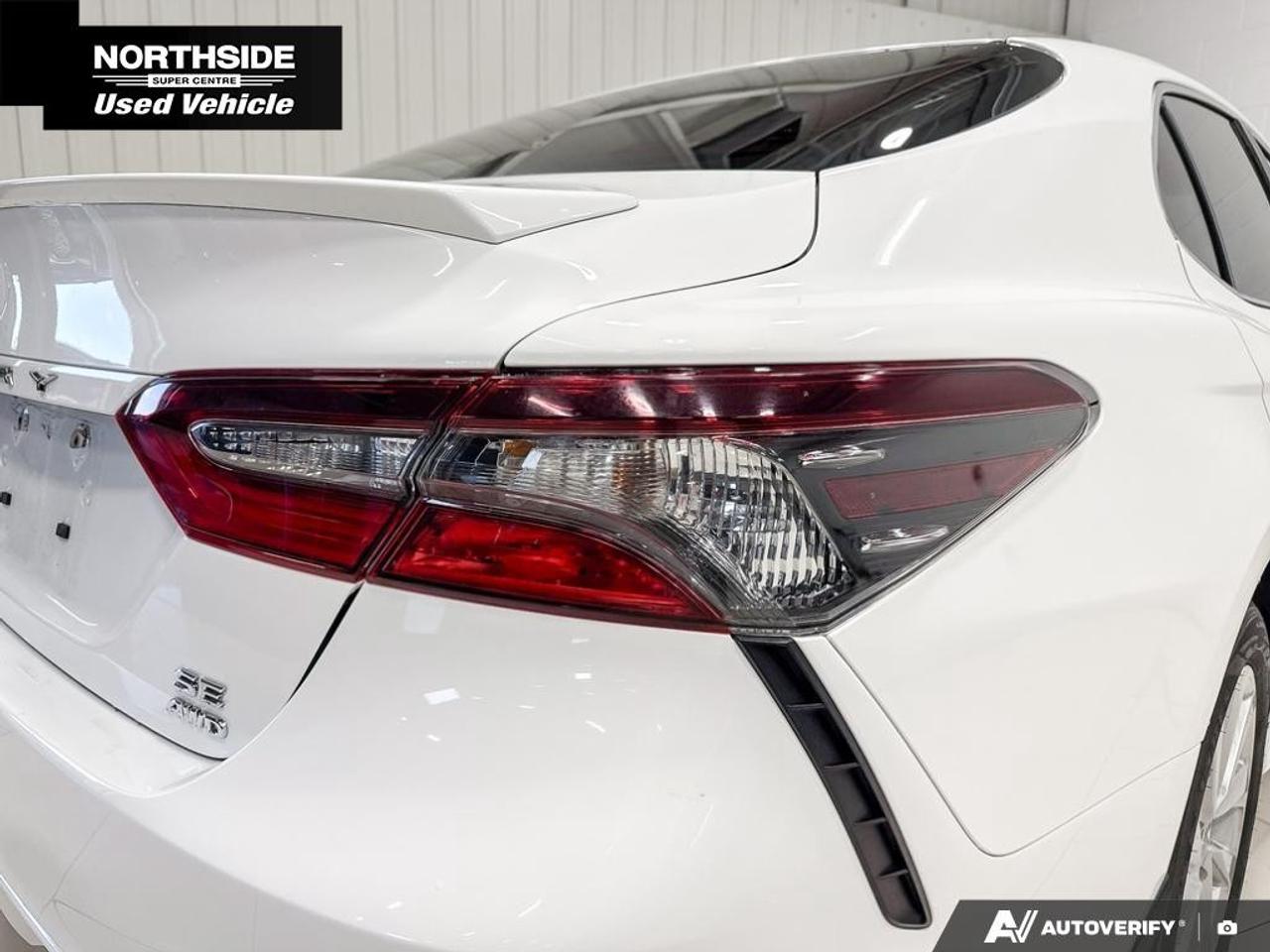 2022 Toyota Camry SE Auto AWD Photo