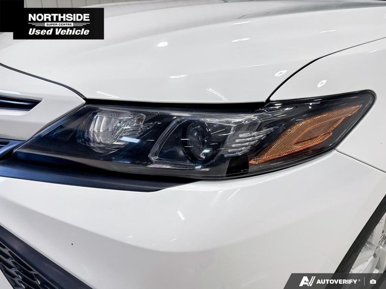 2022 Toyota Camry SE Auto AWD Photo