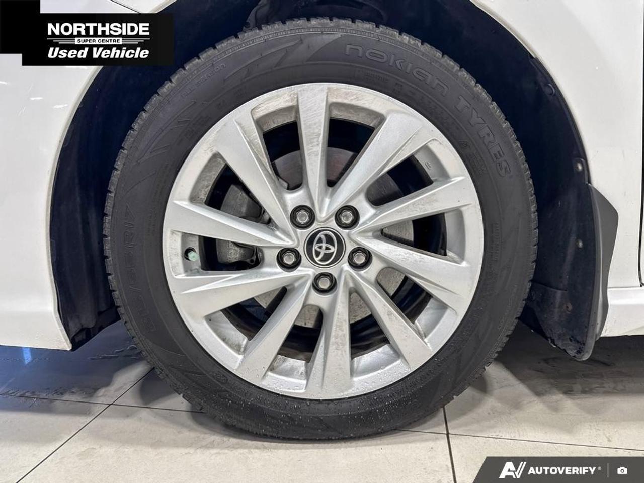 2022 Toyota Camry SE Auto AWD Photo