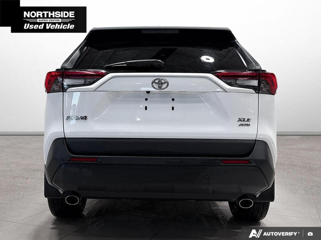 2021 Toyota RAV4 XLE AWD Photo