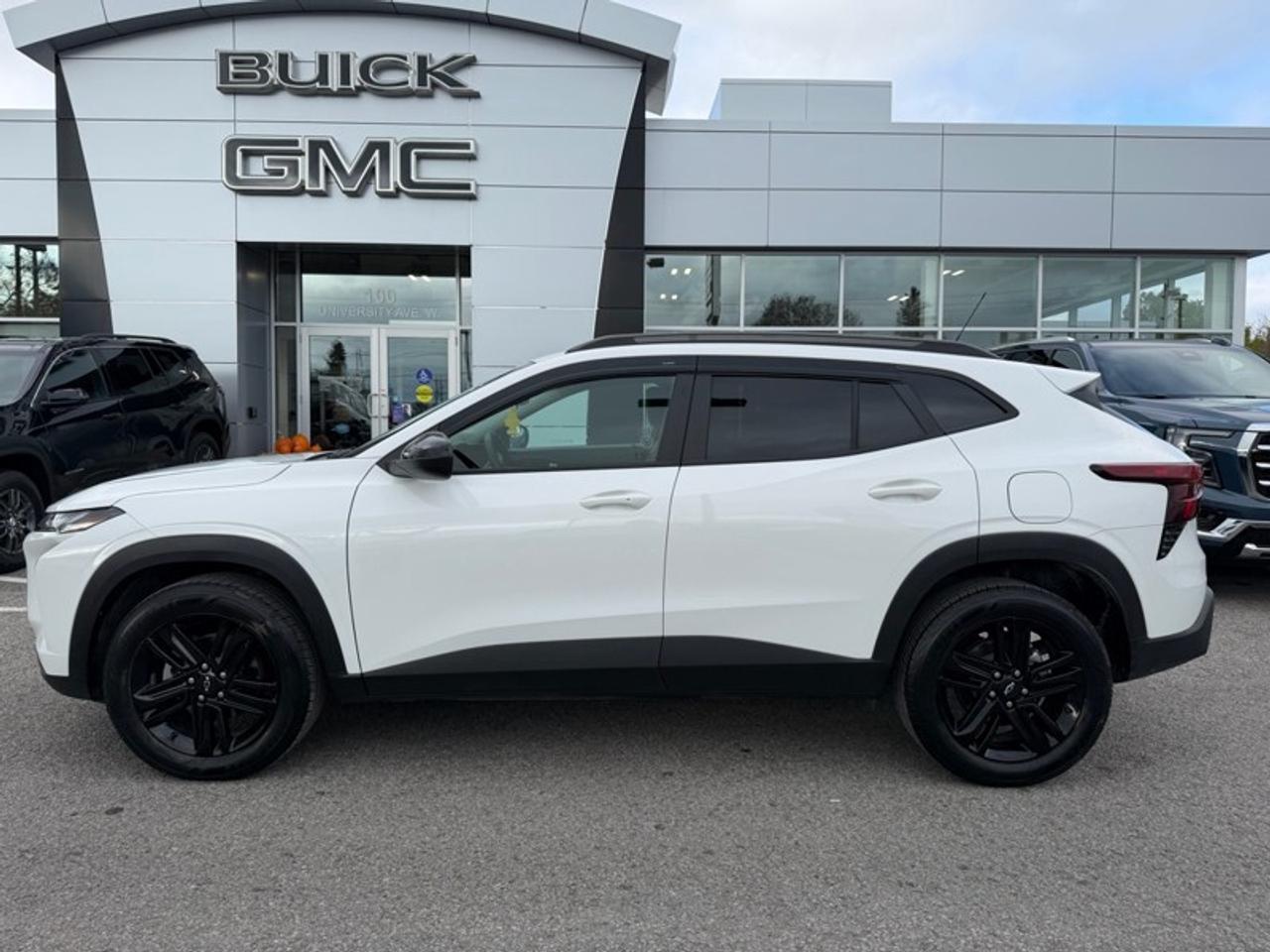 2025 Chevrolet Trax FWD 4dr ACTIV Photo