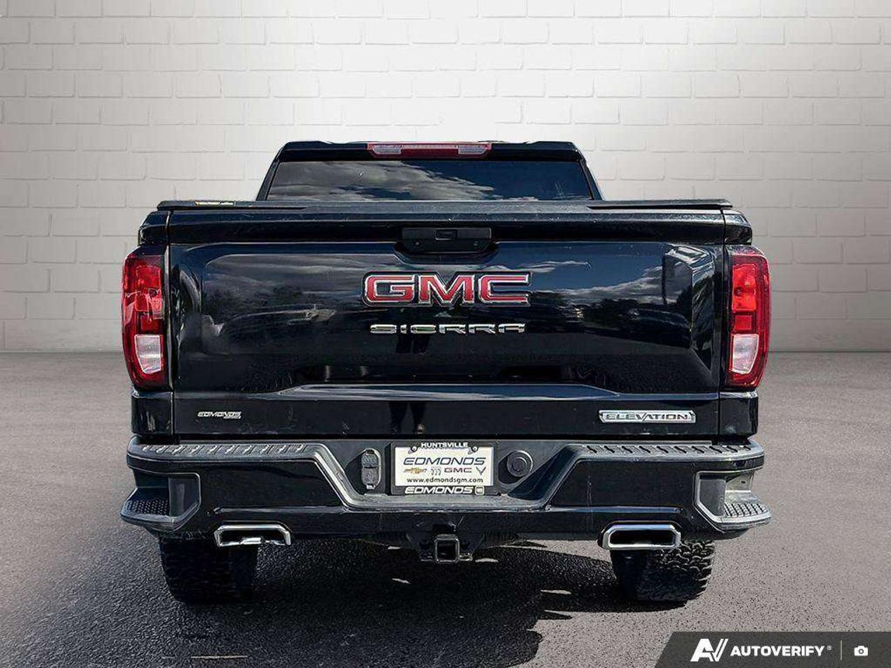 2021 GMC Sierra 1500 Trailer Brake Controller    Remote Start   Heated Seats   Power Folding Mirrors Photo
