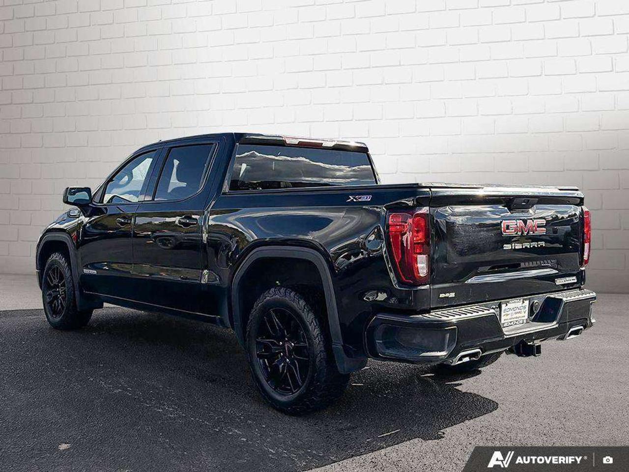 2021 GMC Sierra 1500 Trailer Brake Controller    Remote Start   Heated Seats   Power Folding Mirrors Photo