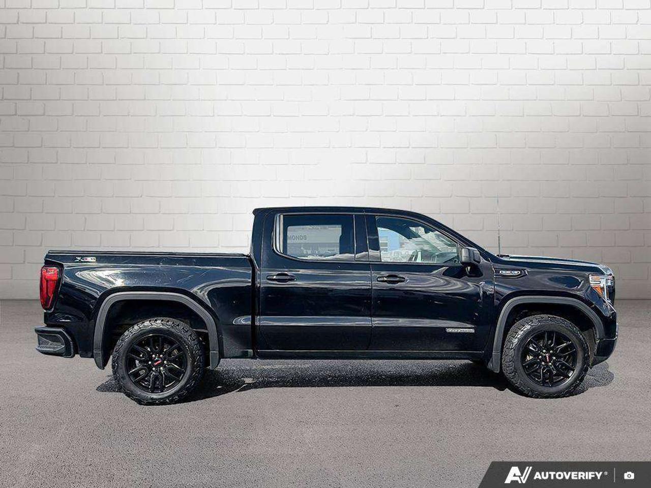 2021 GMC Sierra 1500 Trailer Brake Controller    Remote Start   Heated Seats   Power Folding Mirrors Photo