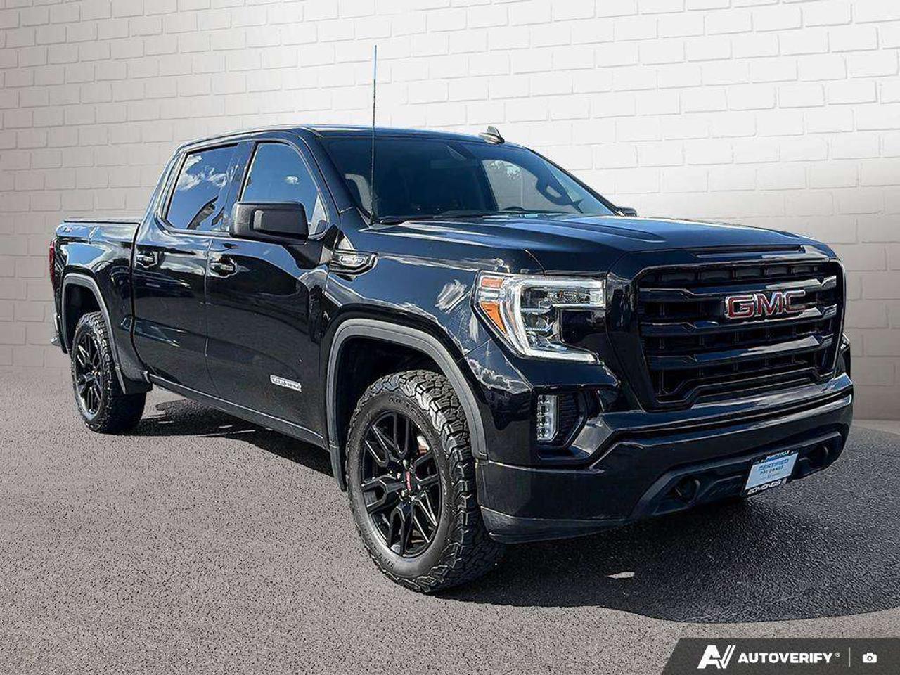 2021 GMC Sierra 1500 Trailer Brake Controller    Remote Start   Heated Seats   Power Folding Mirrors Photo