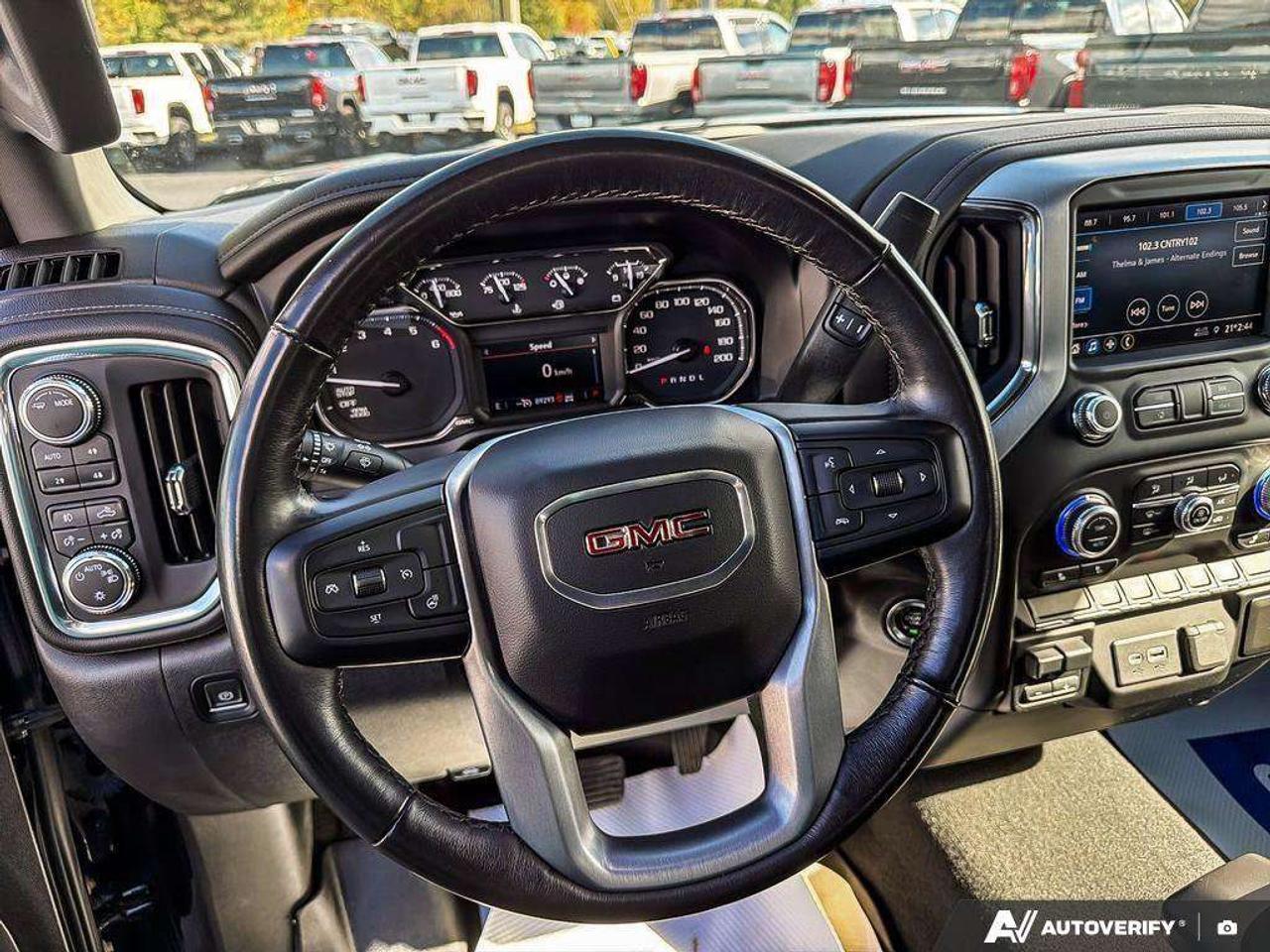 2021 GMC Sierra 1500 Trailer Brake Controller    Remote Start   Heated Seats   Power Folding Mirrors Photo