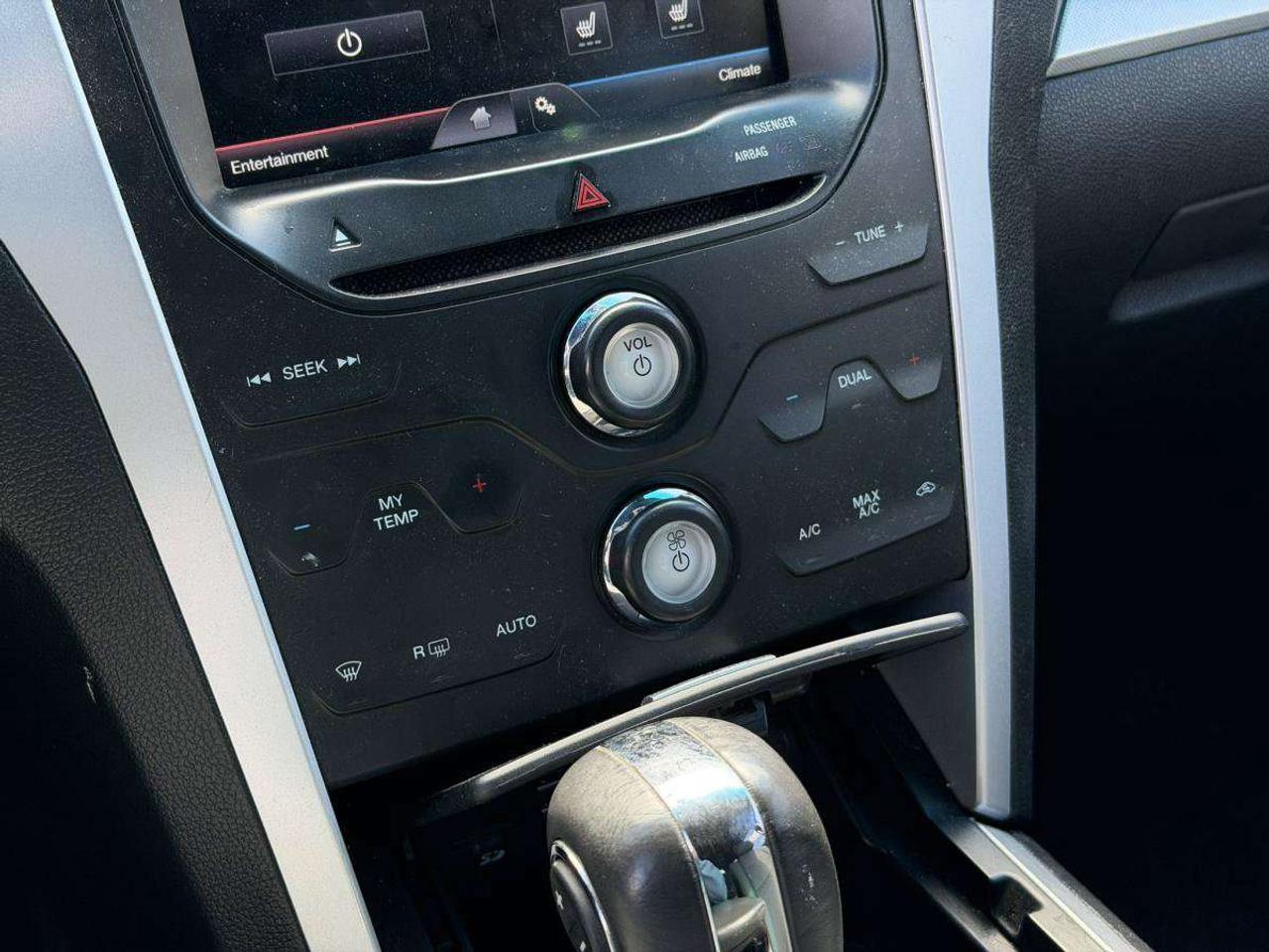 2014 Ford Explorer FWD 4dr XLT Photo
