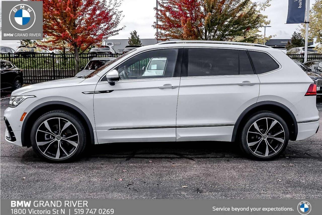 2023 Volkswagen Tiguan Highline R-LINE 4dr All-wheel Drive 4MOTION Photo