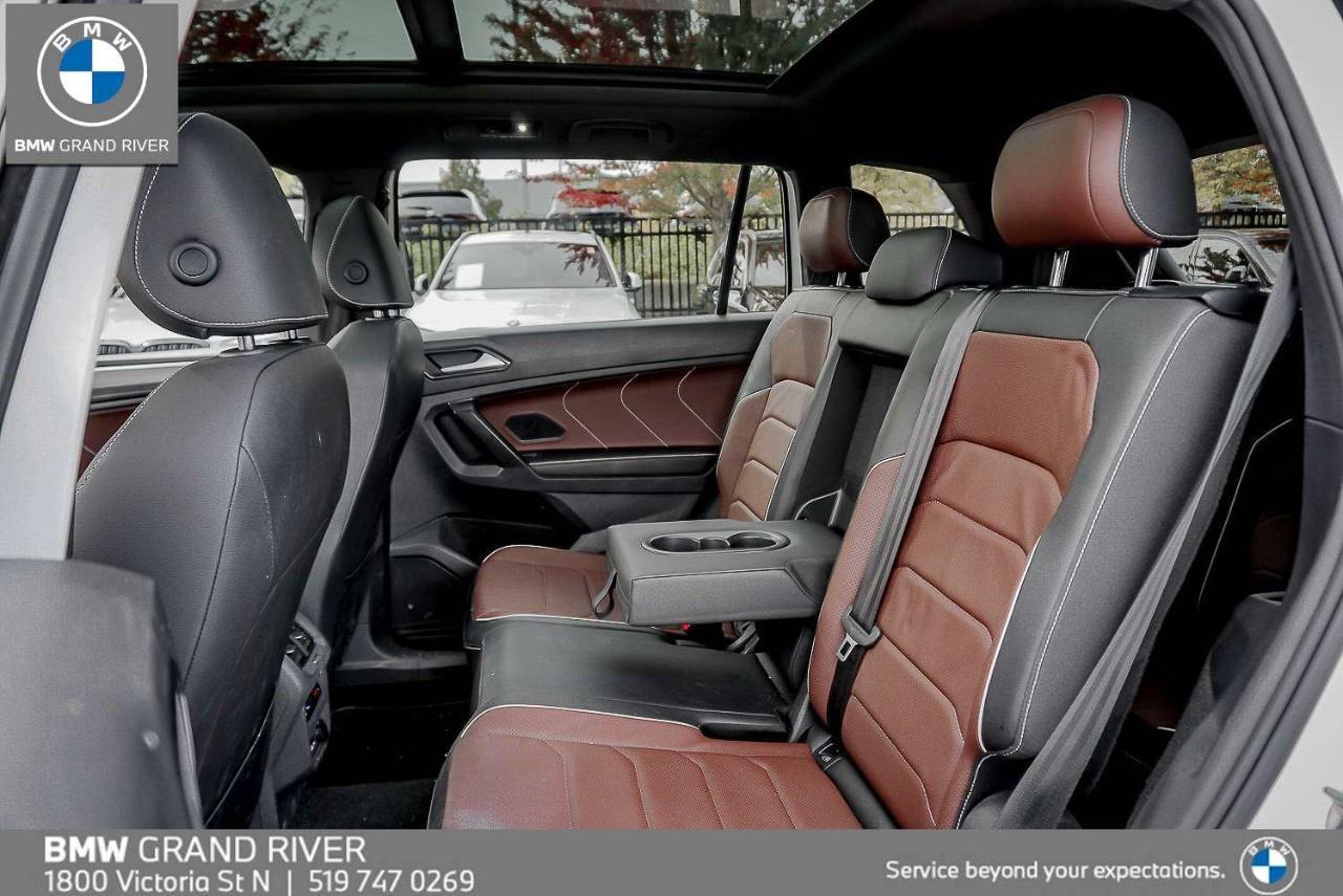 2023 Volkswagen Tiguan Highline R-LINE 4dr All-wheel Drive 4MOTION Photo