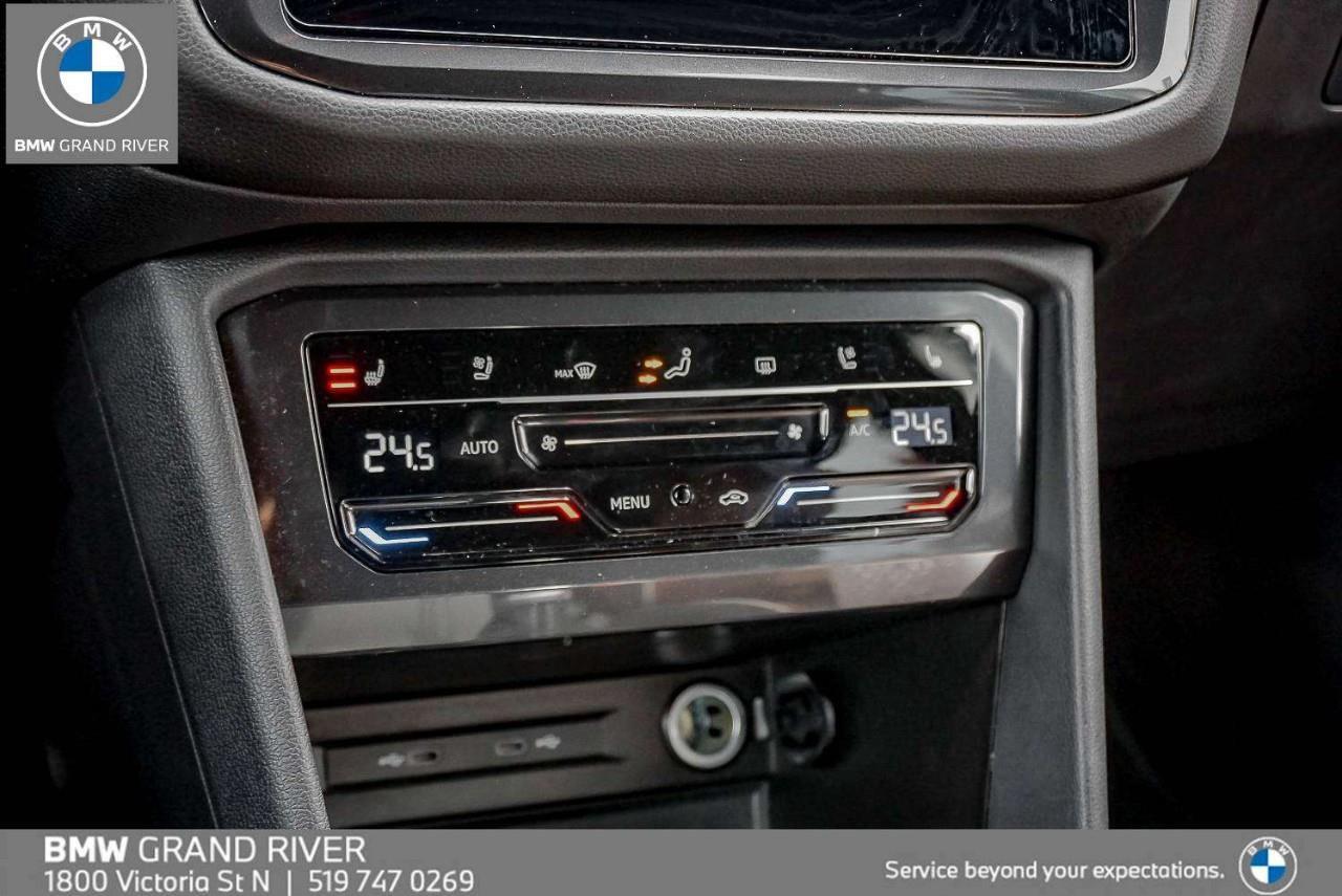 2023 Volkswagen Tiguan Highline R-LINE 4dr All-wheel Drive 4MOTION Photo