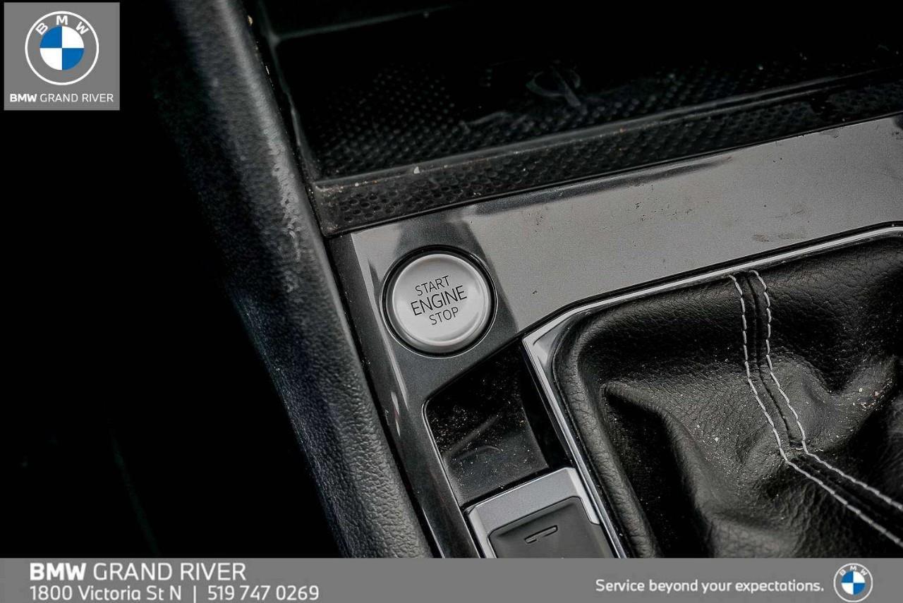 2023 Volkswagen Tiguan Highline R-LINE 4dr All-wheel Drive 4MOTION Photo