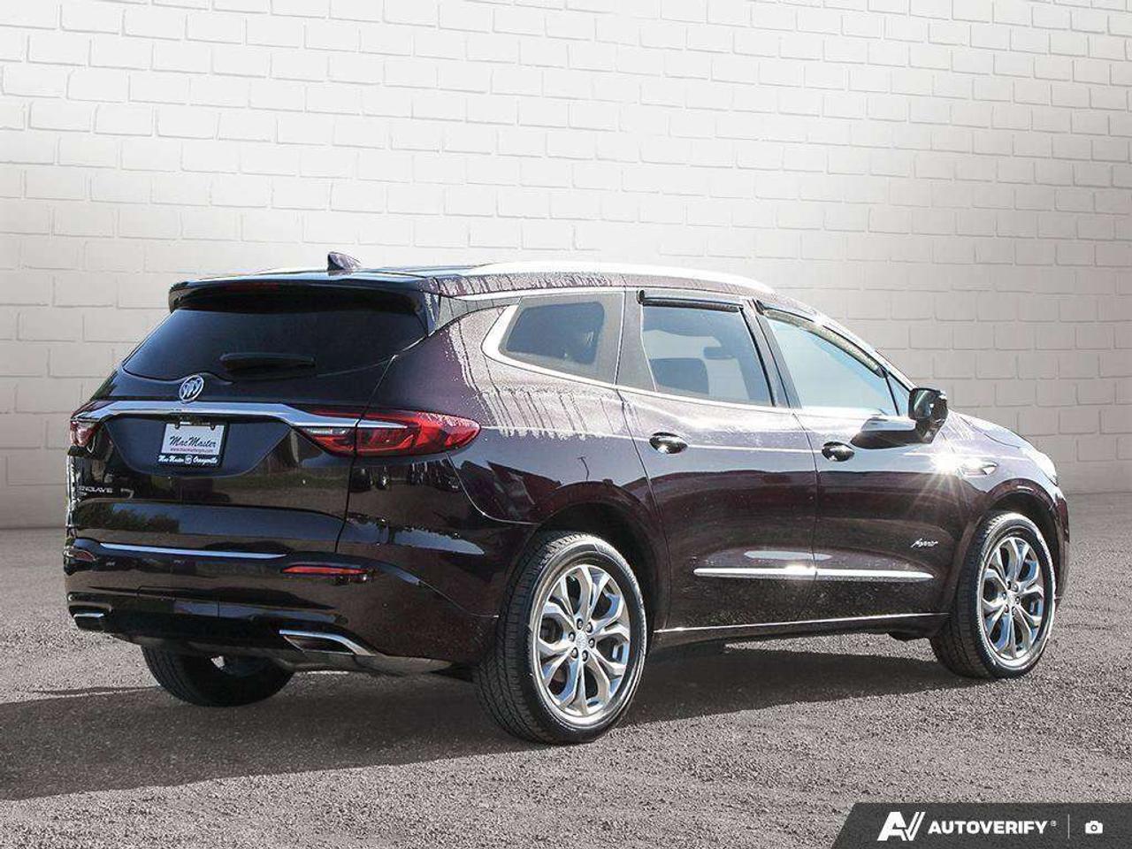 2021 Buick Enclave AVENIR, 3.6L V6, AWD, ALLOYS, LEATHER, 7-PASSENGER, NAVIGATION, CERTIFIED AS-TRADED! Photo