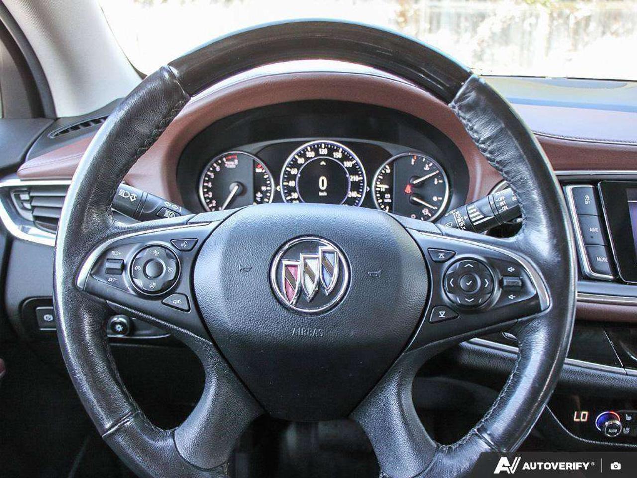 2021 Buick Enclave AVENIR, 3.6L V6, AWD, ALLOYS, LEATHER, 7-PASSENGER, NAVIGATION, CERTIFIED AS-TRADED! Photo