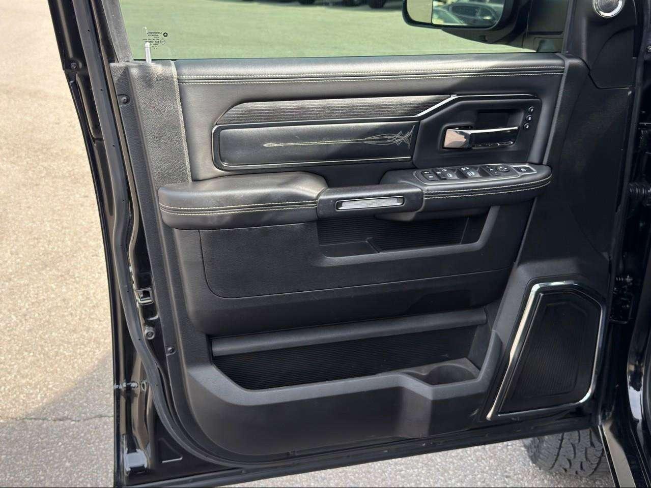 2022 RAM 3500 ACCIDENT FREE   SUNROOF   360 CAM Photo