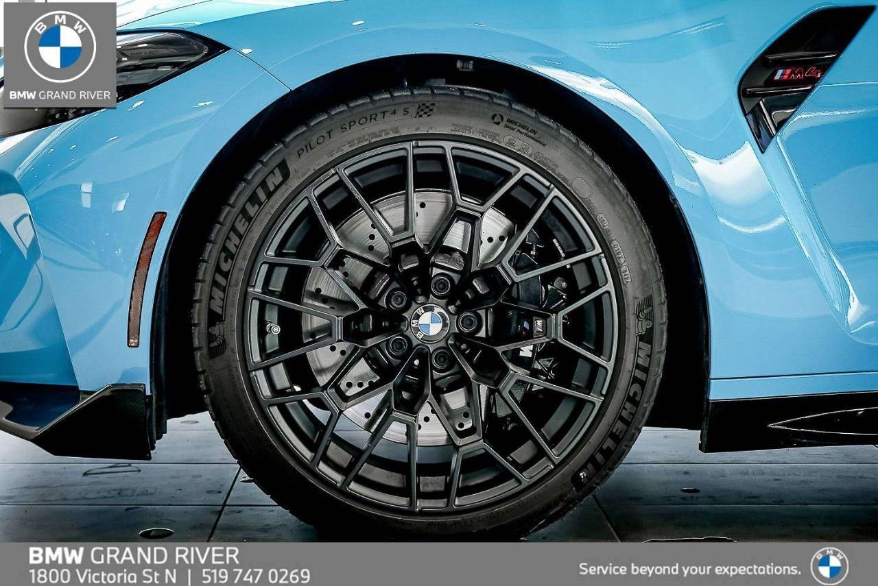 2025 BMW M4 CS 2dr All-Wheel Drive Coupe Photo