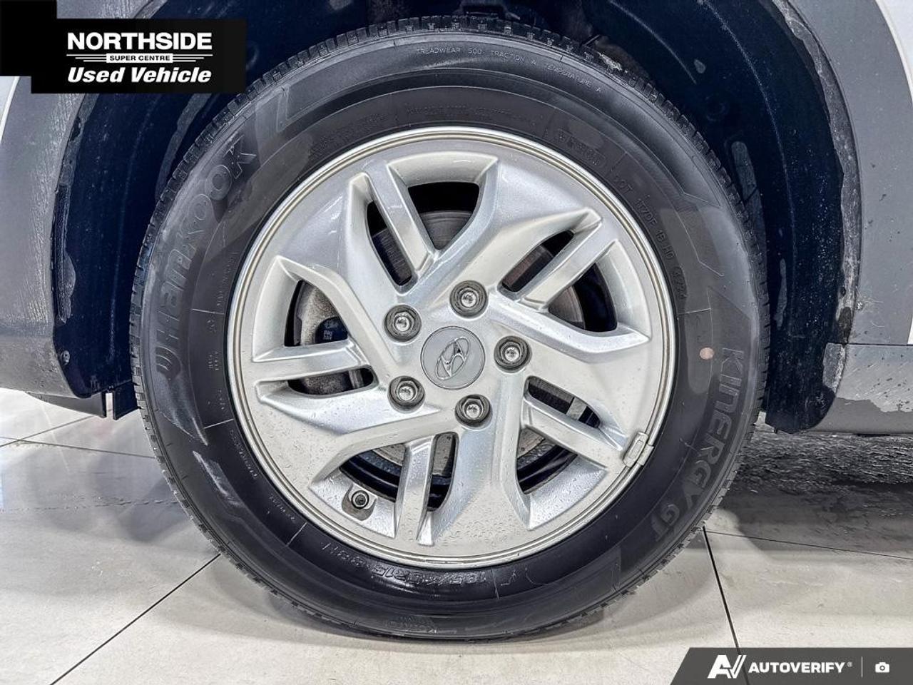 2025 Hyundai Venue Preferred IVT w/Two-Tone Photo
