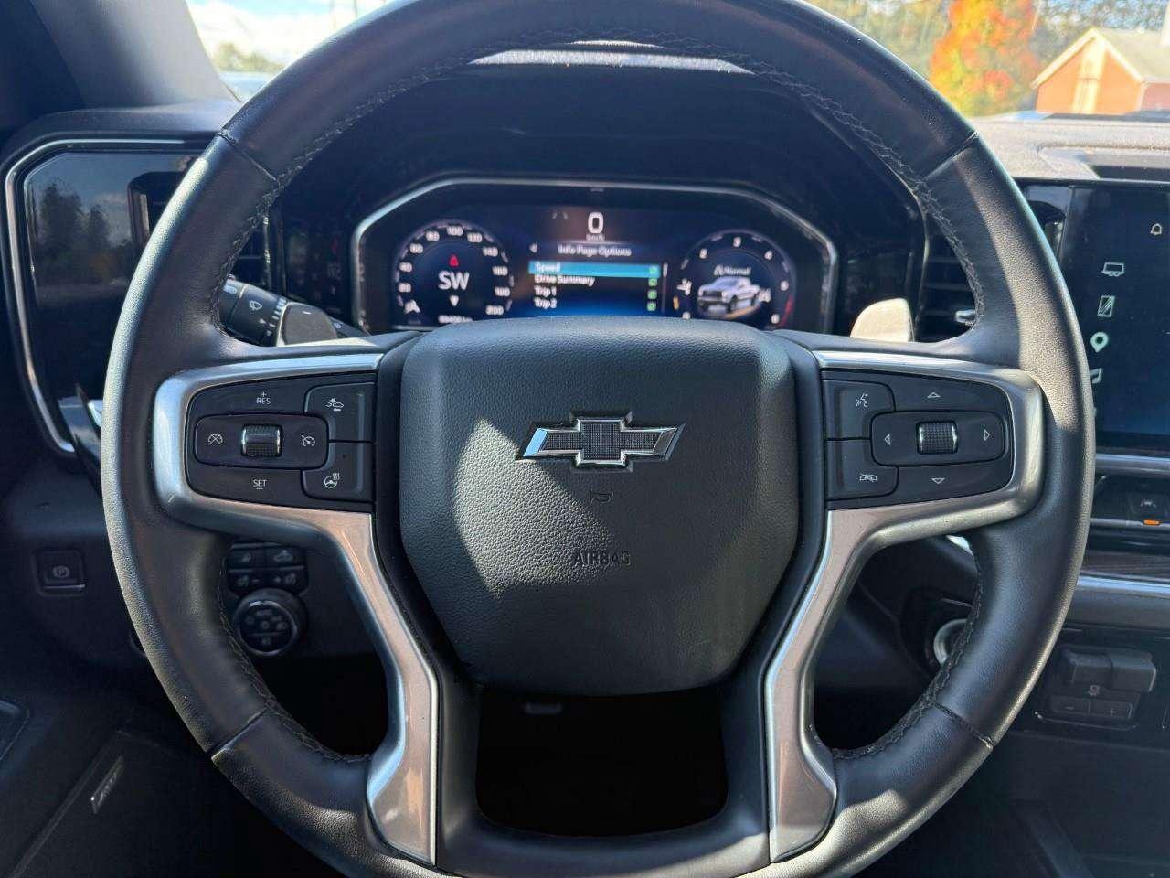 2024 Chevrolet Silverado 1500 BRAY ORIGINAL. ALL WEATHER MATS. RUNNING BOARDS. TONNEAU COVER. BEDLINER. Photo