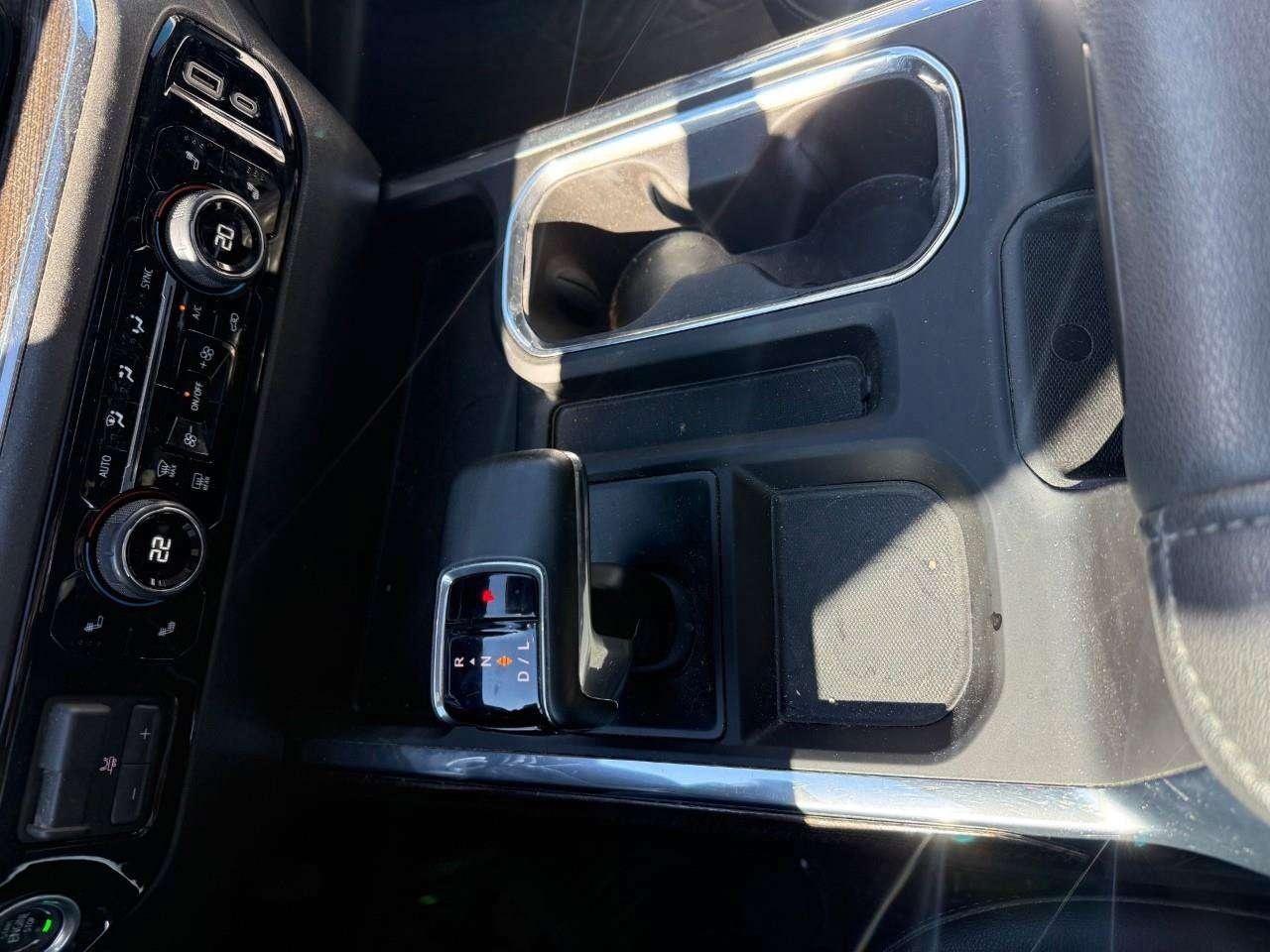 2024 Chevrolet Silverado 1500 BRAY ORIGINAL. ALL WEATHER MATS. RUNNING BOARDS. TONNEAU COVER. BEDLINER. Photo