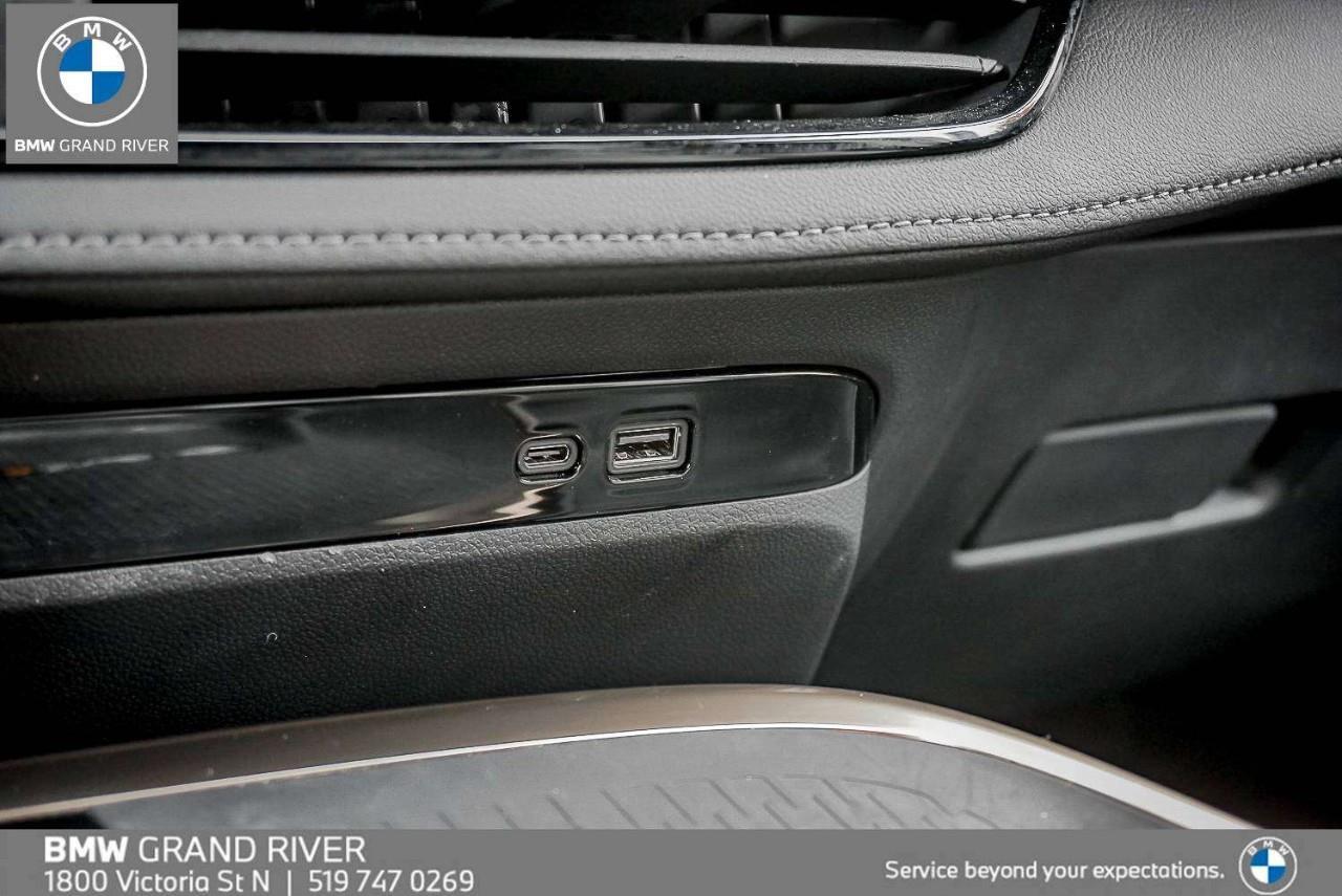 2025 Buick Enclave Avenir 4dr All-Wheel Drive Photo