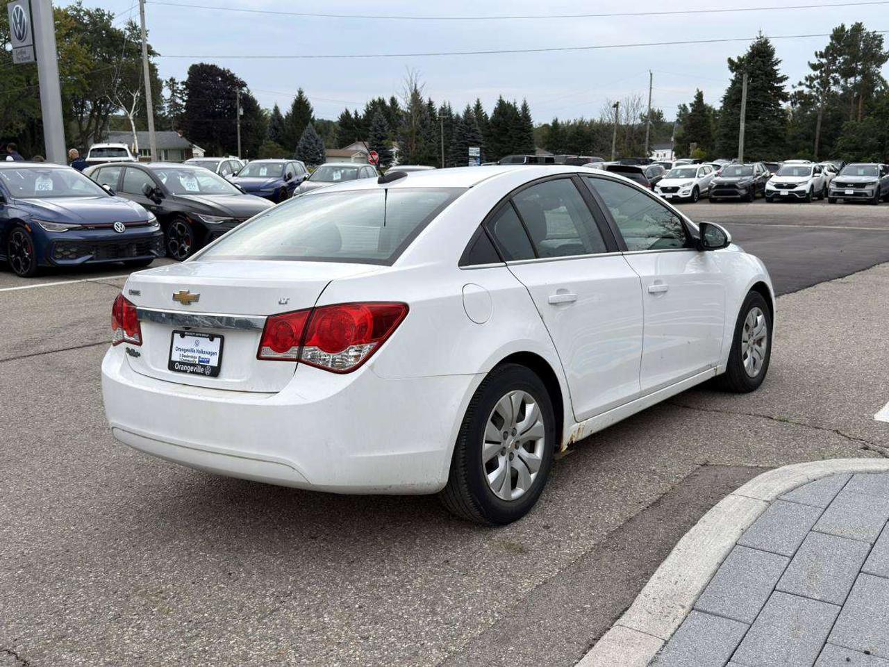 2016 Chevrolet Cruze 4DR SDN LT W-1LT Photo
