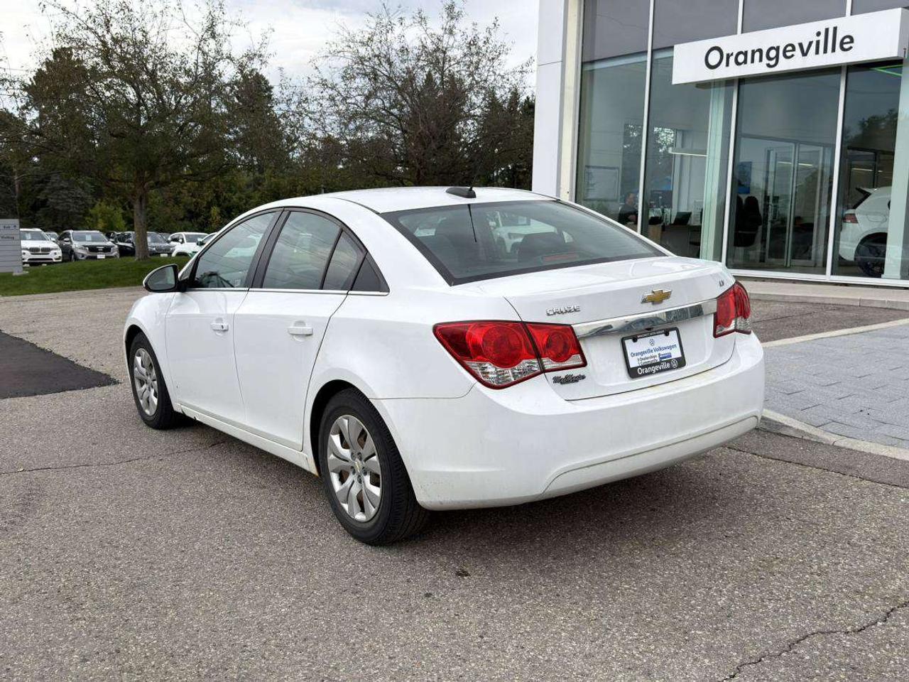 2016 Chevrolet Cruze 4DR SDN LT W-1LT Photo