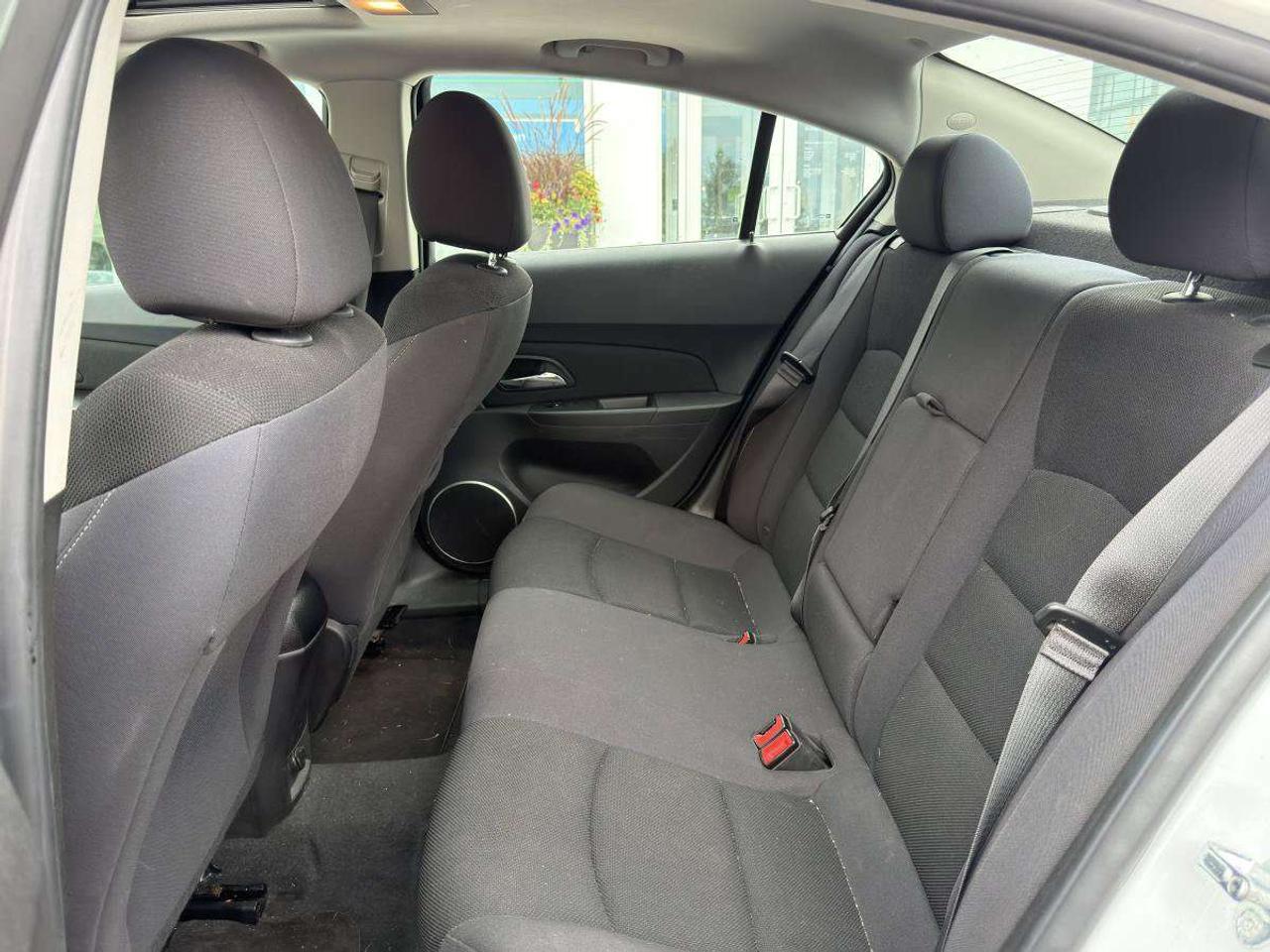 2016 Chevrolet Cruze 4DR SDN LT W-1LT Photo