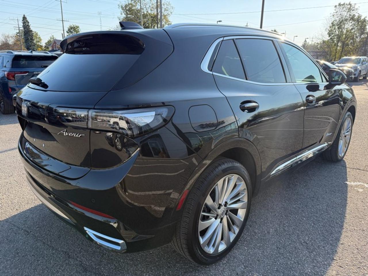 2025 Buick Envision AWD 4dr Avenir Photo