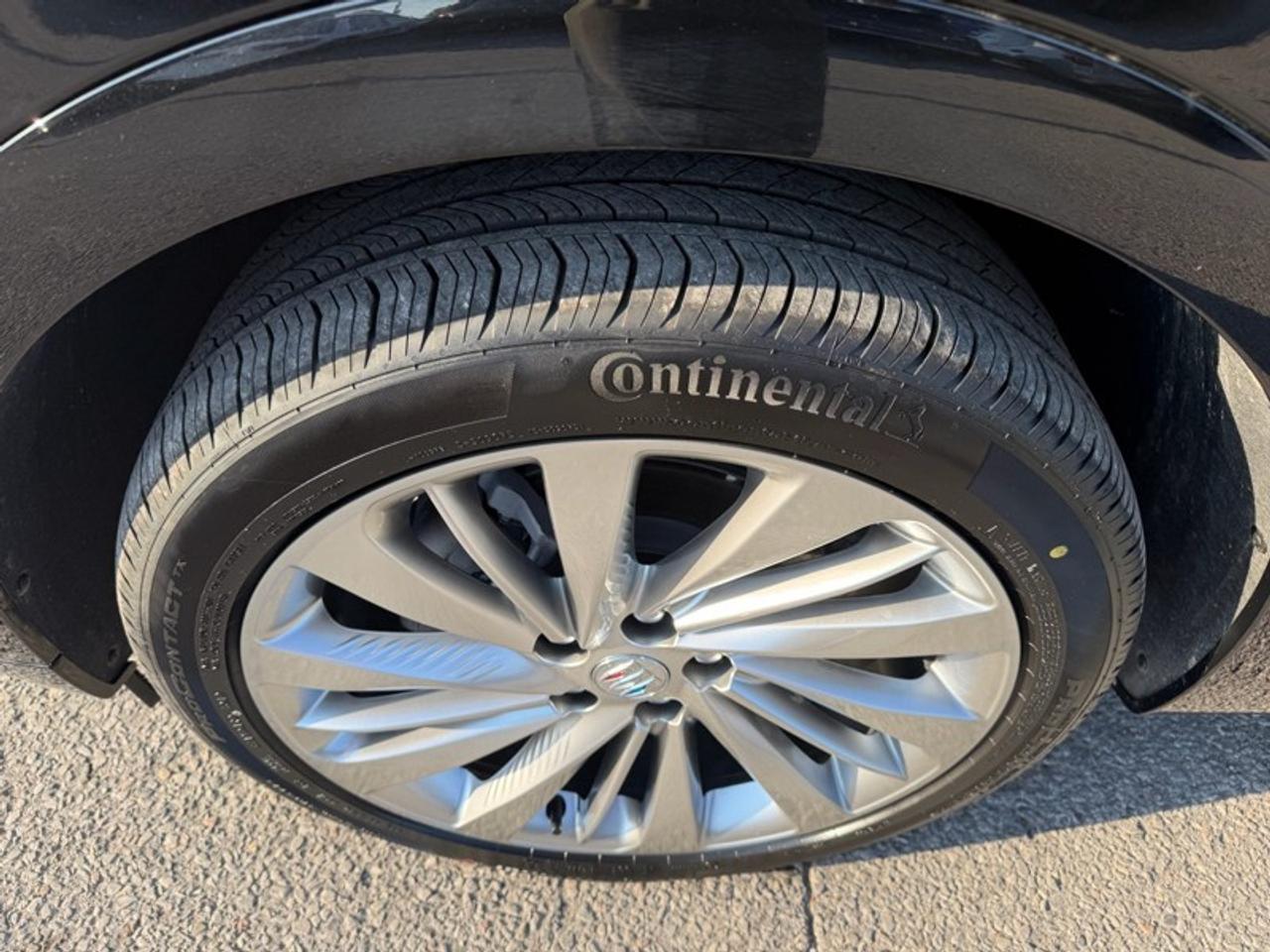2025 Buick Envision AWD 4dr Avenir Photo