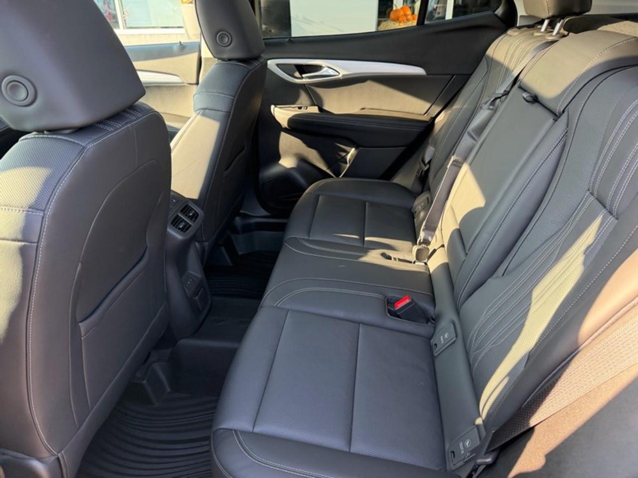 2025 Buick Envision AWD 4dr Avenir Photo