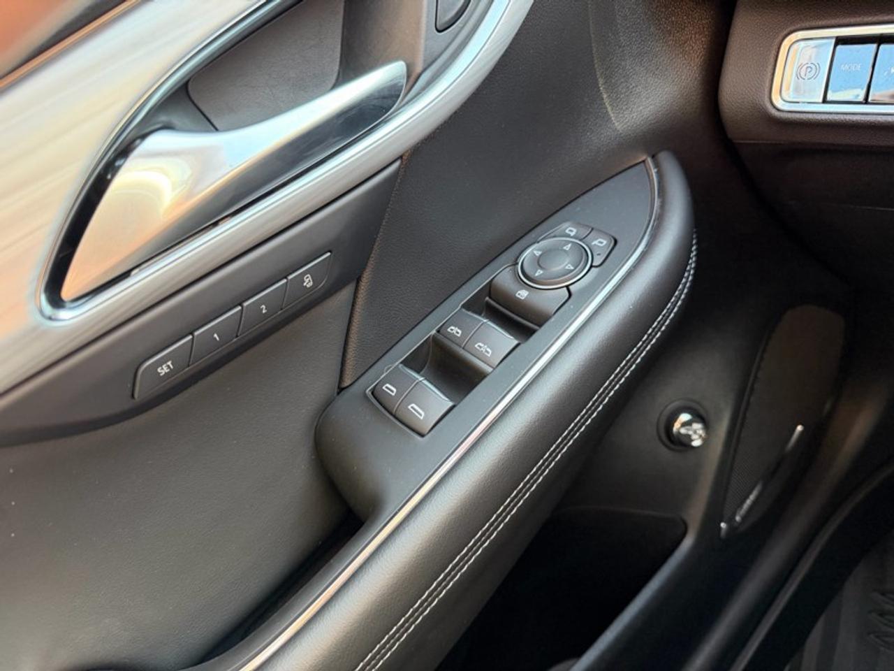 2025 Buick Envision AWD 4dr Avenir Photo