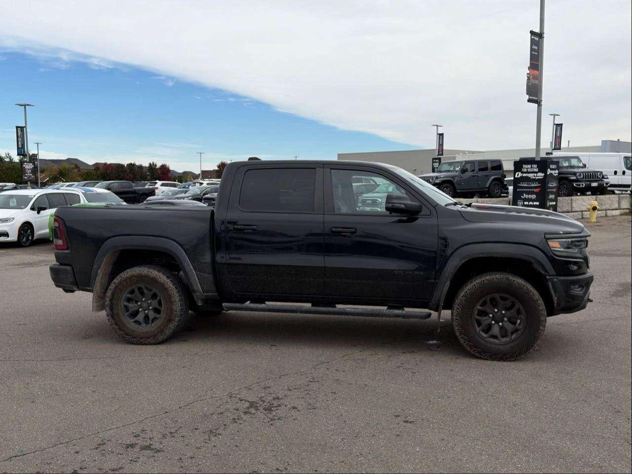 2023 RAM 1500 ACCIDENT FREE   SUNROOF   LEATHER Photo
