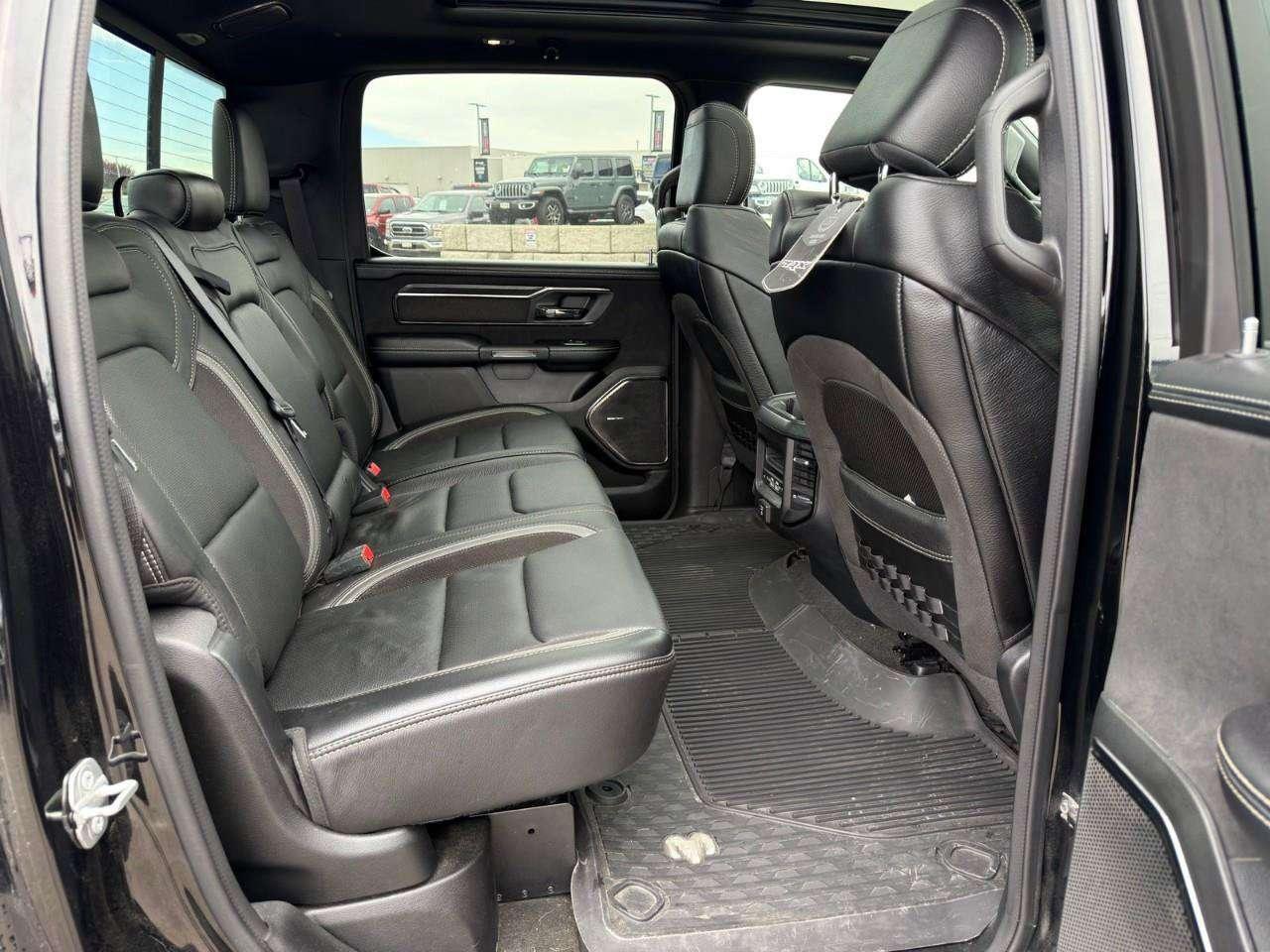 2023 RAM 1500 ACCIDENT FREE   SUNROOF   LEATHER Photo