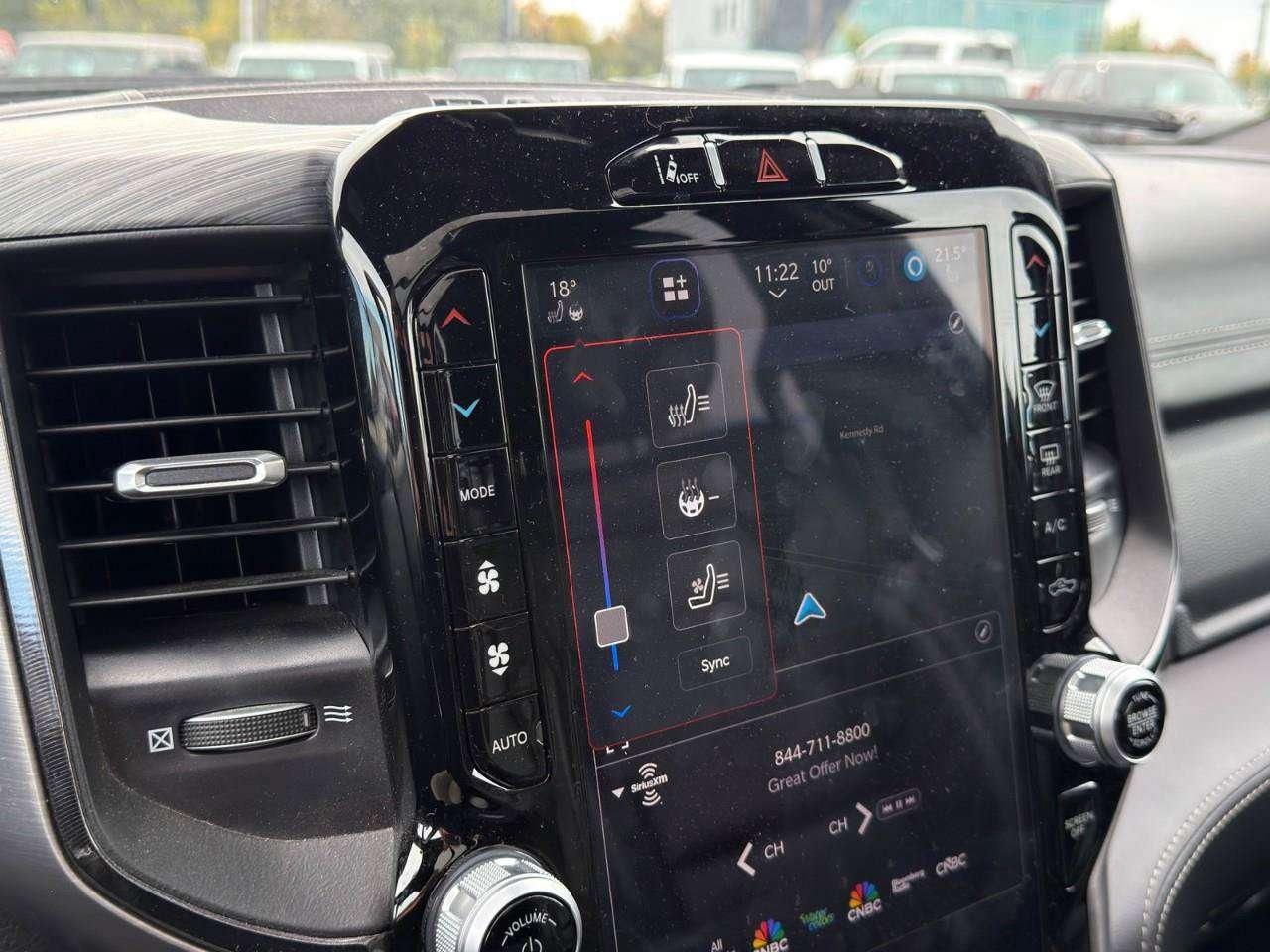 2023 RAM 1500 ACCIDENT FREE   SUNROOF   LEATHER Photo