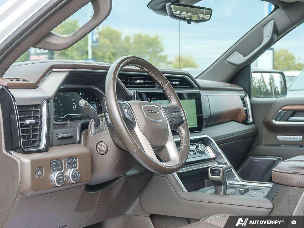 2023 GMC Sierra 1500 DENALI, 6.2L V8, 4X4, ALLOYS, LEATHER, BOSE, 1-OWNER, MACMASTER ORIGINAL, CERTIFIED PREOWNED! Photo