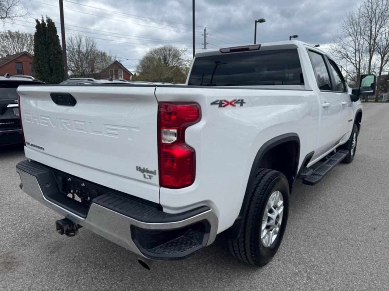 2024 Chevrolet SILVERADO 2500HD 4WD Crew Cab Standard Box LT Photo