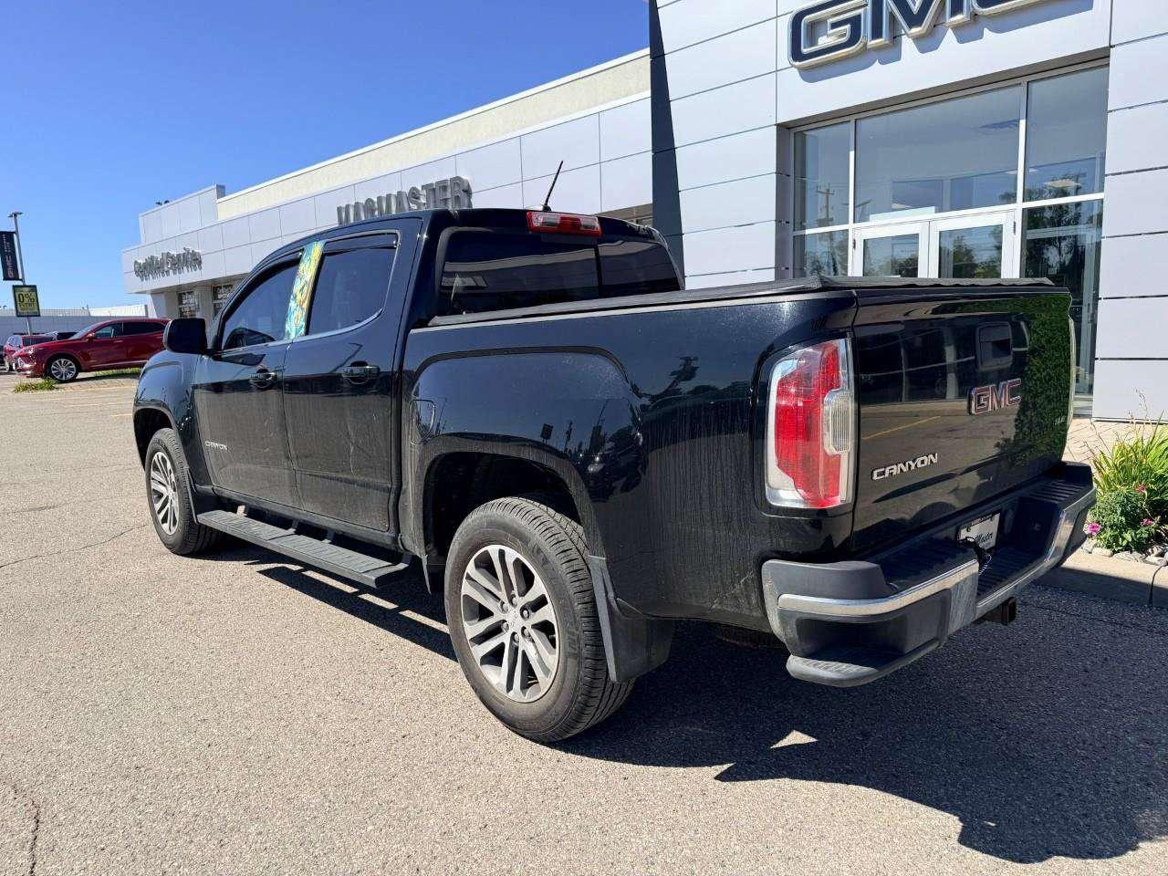 2016 GMC Canyon SLE, NIGHTFALL EDITION, 3.6L V6, RWD, ALLOYS, CLOTH, CERTIFIED AS-TRADED! Photo