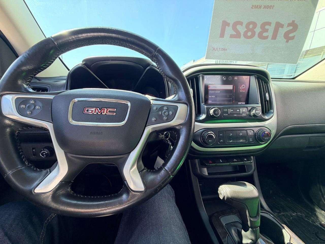 2016 GMC Canyon SLE, NIGHTFALL EDITION, 3.6L V6, RWD, ALLOYS, CLOTH, CERTIFIED AS-TRADED! Photo