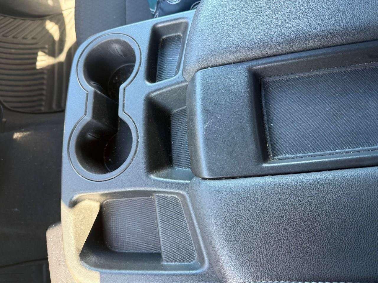 2019 GMC Sierra 1500 BEDLINER. RUNNING BOARDS. ALL WEATHER MATS. X31 OFF ROAD PKG. TRAILERING PKG. KODIAK EDITION. CERTIFIED. Photo