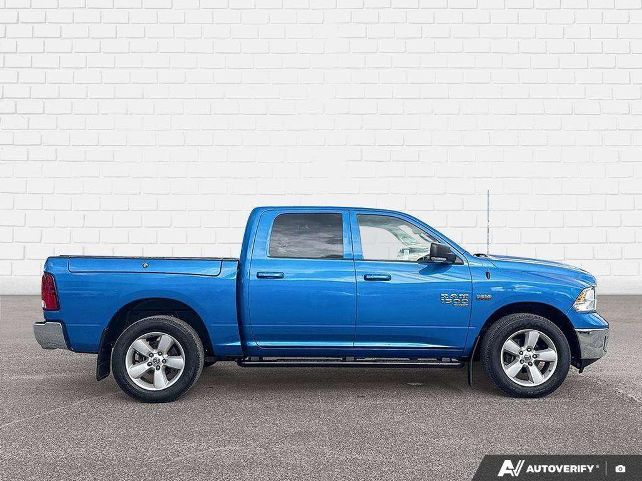 2022 RAM 1500 BEDLINER. TONNEAU COVER. RUNNING BOARDS. ALL WEATHER MATS. Photo