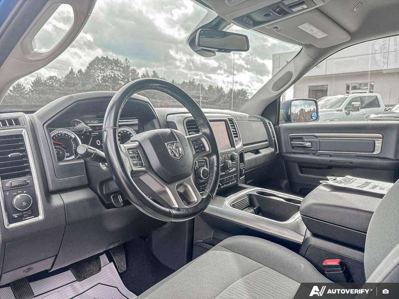 2022 RAM 1500 BEDLINER. TONNEAU COVER. RUNNING BOARDS. ALL WEATHER MATS. Photo