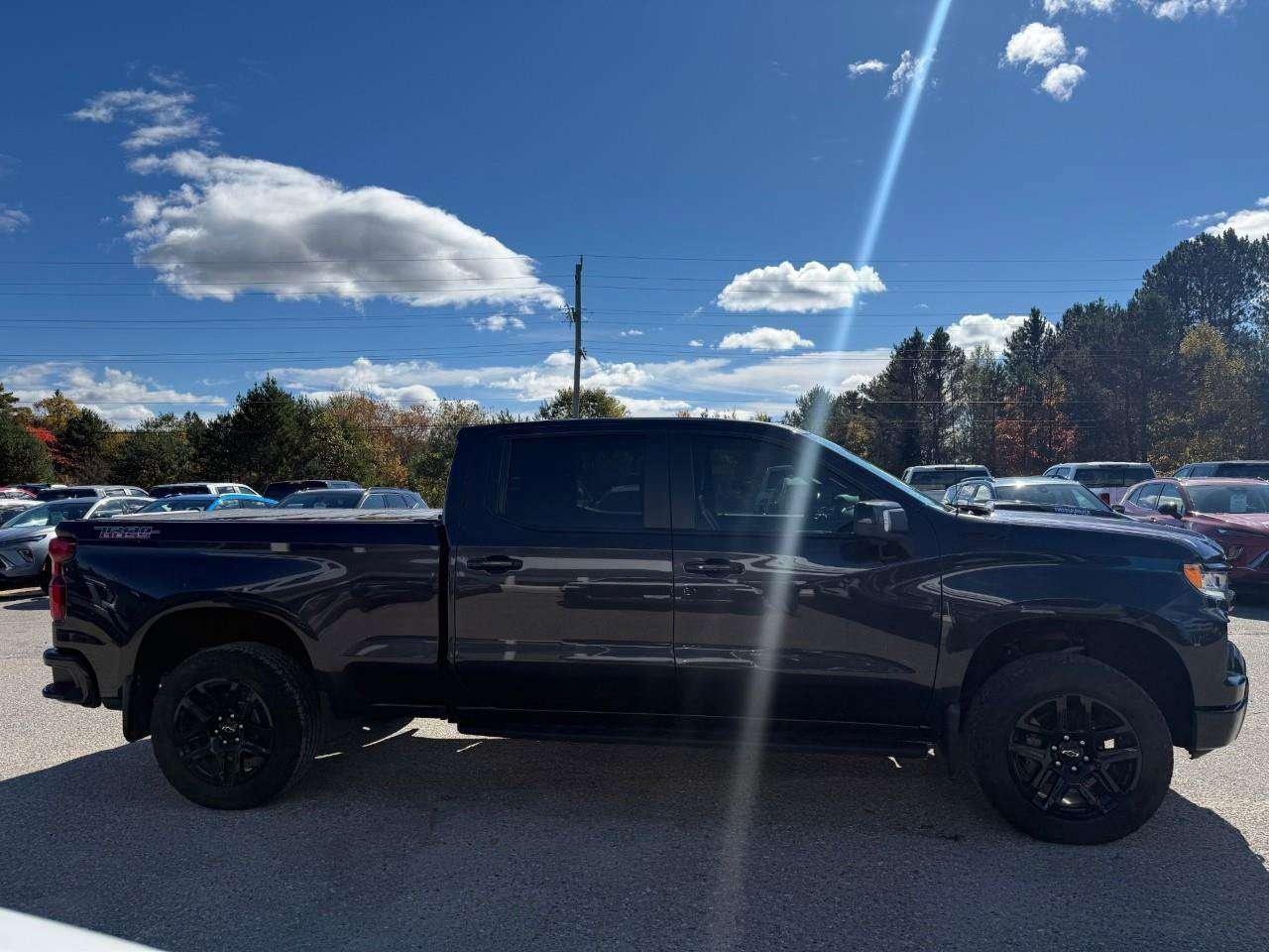 2024 Chevrolet Silverado 1500 BRAY ORIGINAL. ALL WEATHER MATS. RUNNING BOARDS. TONNEAU COVER. BEDLINER. Photo