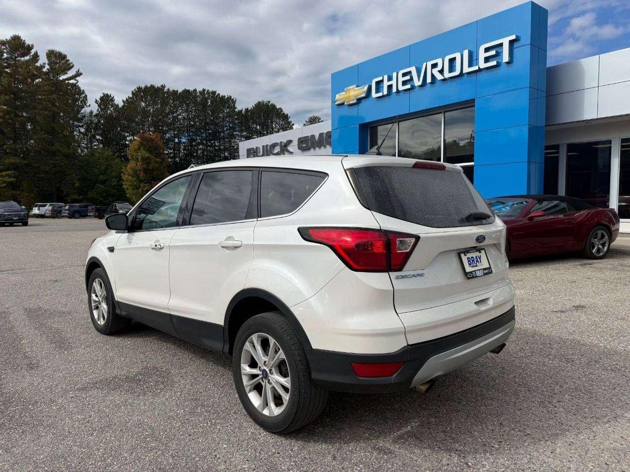 2019 Ford Escape ALL WEATHER MATS. KEYLESS ENTRY/ KEY PAD. REMOTE START. HEATED WIPER PARK. HEATED FRONT SEATS. CERTIFIED. Photo