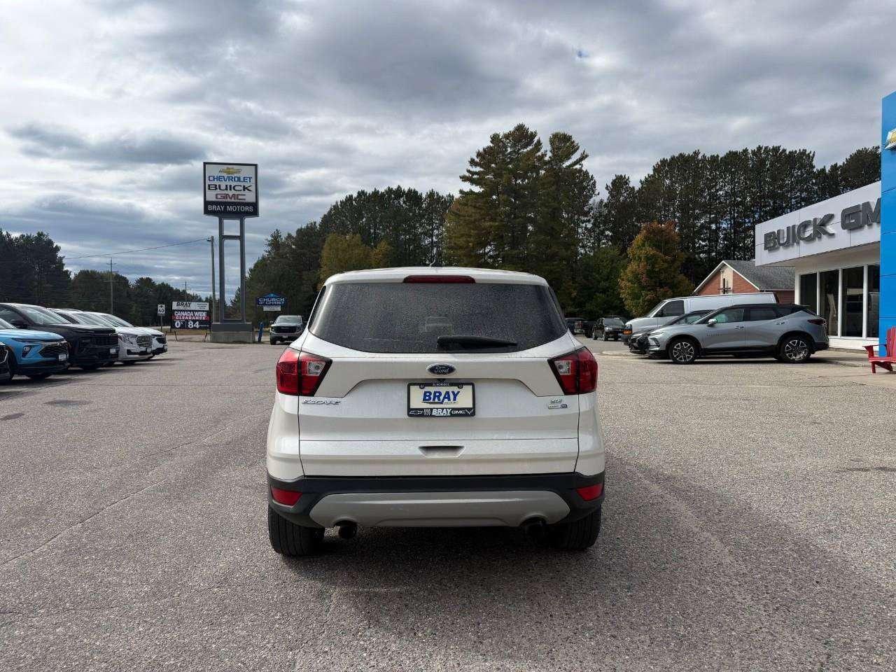 2019 Ford Escape ALL WEATHER MATS. KEYLESS ENTRY/ KEY PAD. REMOTE START. HEATED WIPER PARK. HEATED FRONT SEATS. CERTIFIED. Photo