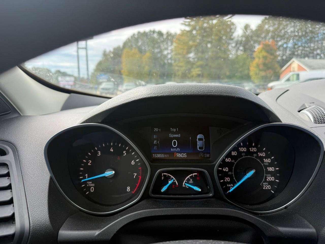 2019 Ford Escape ALL WEATHER MATS. KEYLESS ENTRY/ KEY PAD. REMOTE START. HEATED WIPER PARK. HEATED FRONT SEATS. CERTIFIED. Photo