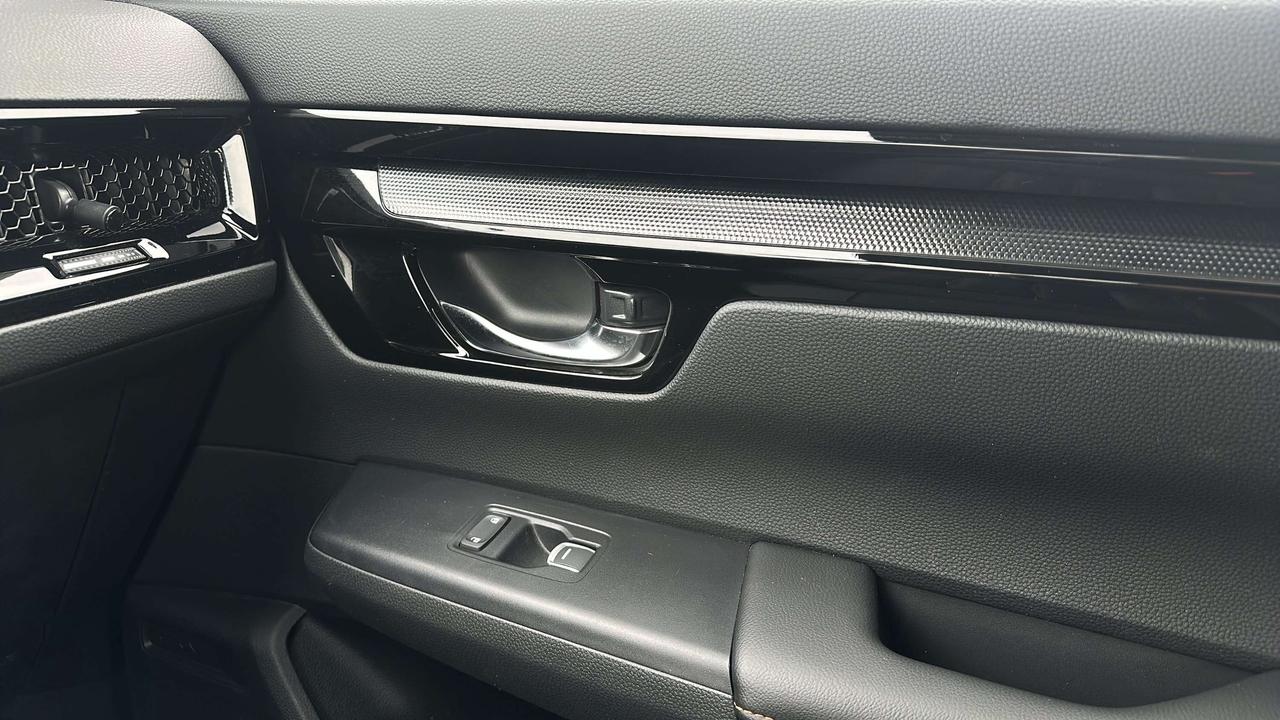 2026 Honda CR-V Touring Photo