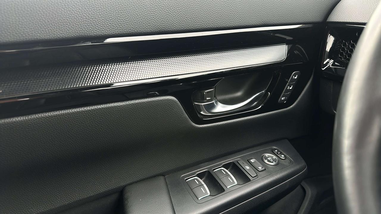 2026 Honda CR-V Touring Photo