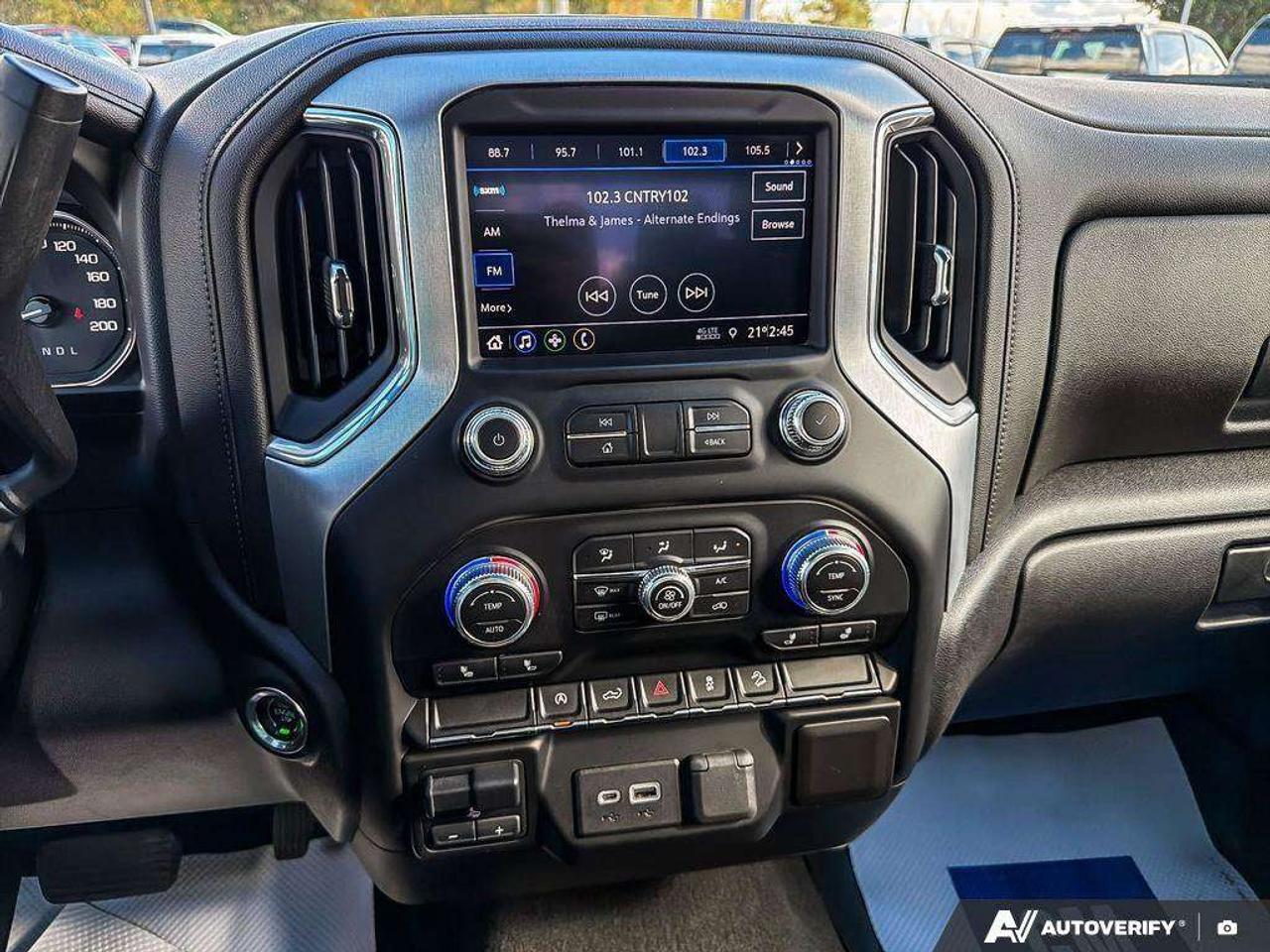 2021 GMC Sierra 1500 Trailer Brake Controller    Remote Start   Heated Seats   Power Folding Mirrors Photo
