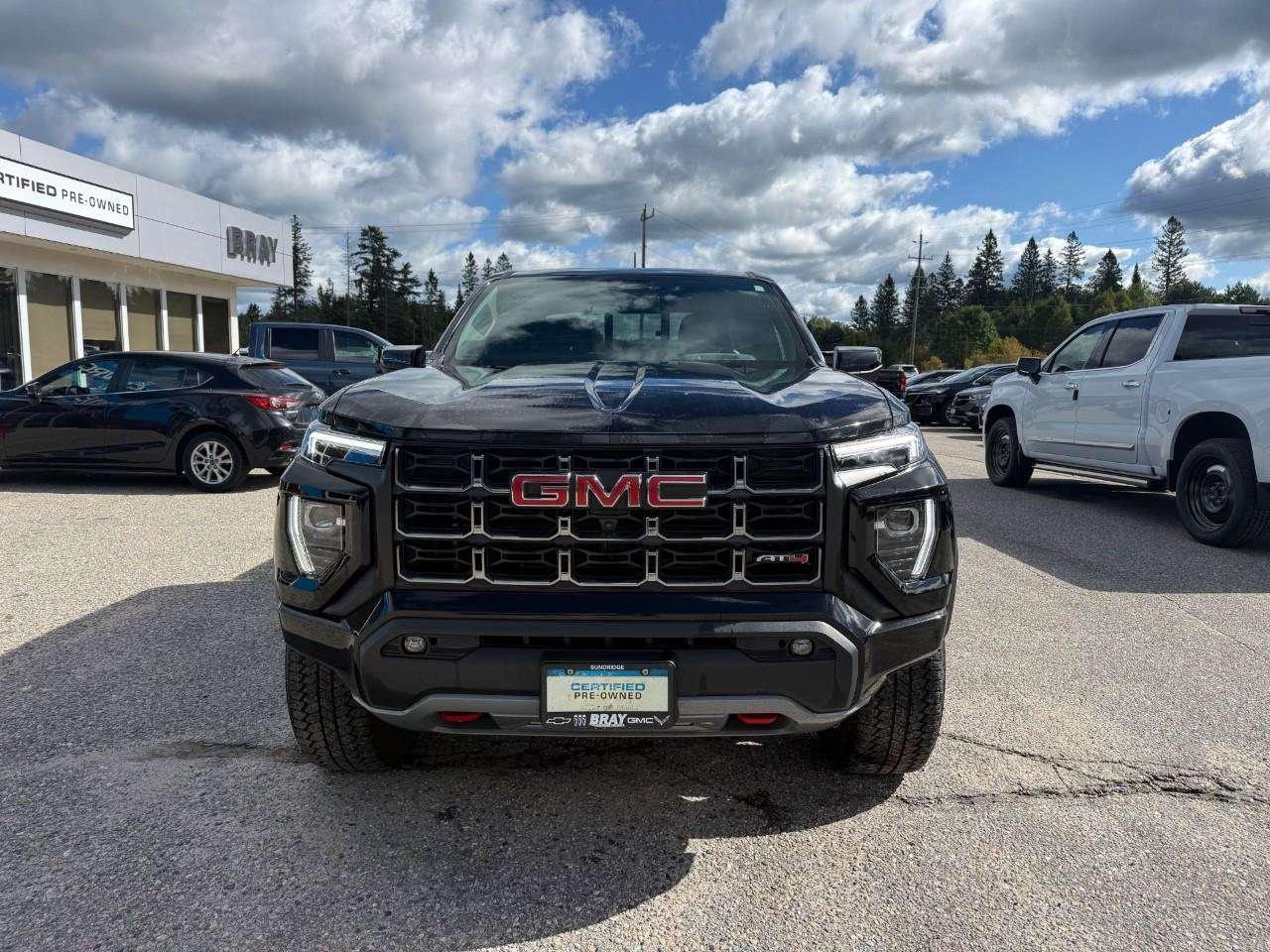 2024 GMC Canyon AT4 PREMIUM PKG. PROGRADE TRAILERING PKG. TECH PLUS PKG. RUNNING BOARDS. TONNEAU. Photo